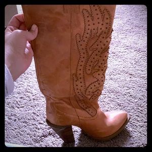 Jessica Simpson cowboy boots